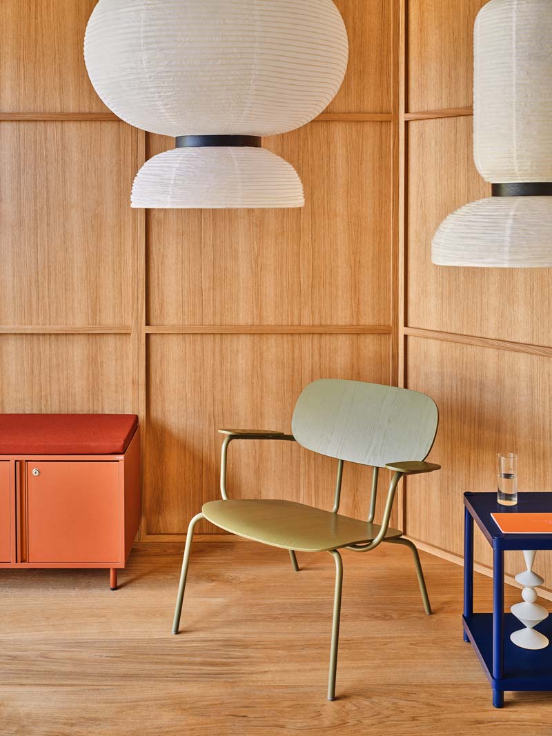 Neuer Sperrholz-Sessel