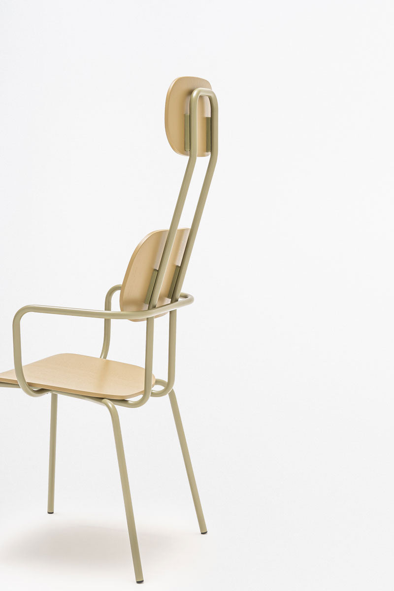 New plywood chair with headrest 4-legged base