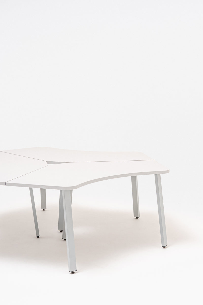 Ogi three-station desk