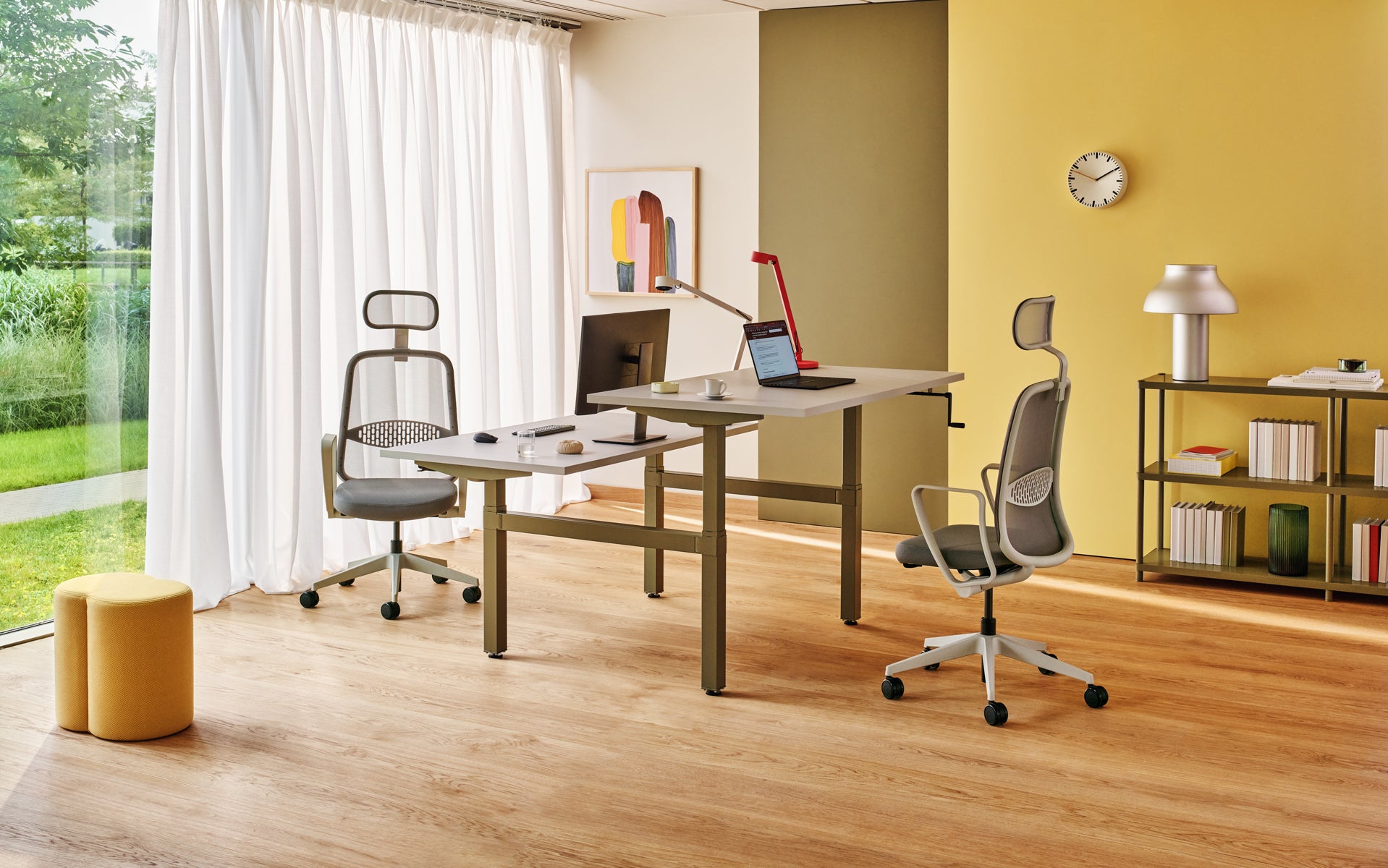 Ogi Schreibtisch – manuelle Höhenverstellung