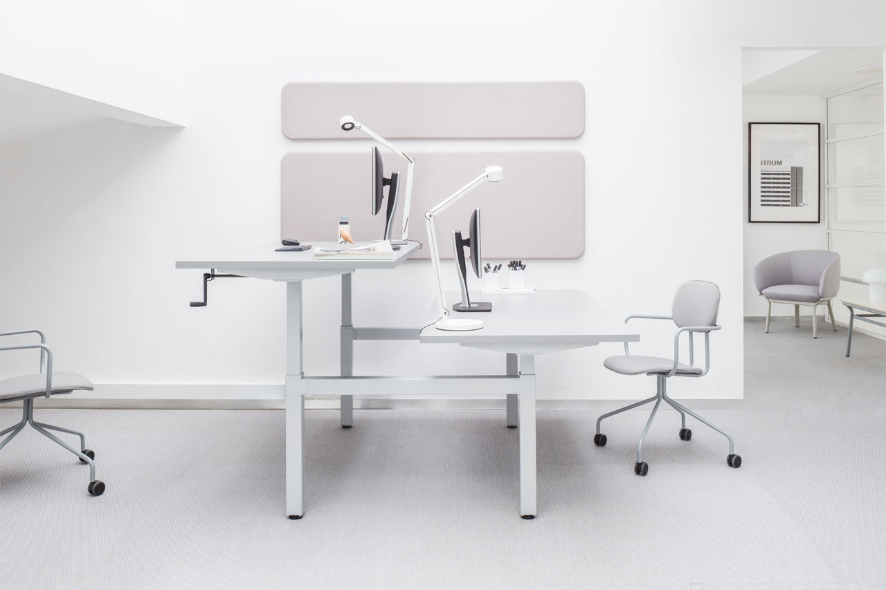 Ogi Schreibtisch – manuelle Höhenverstellung