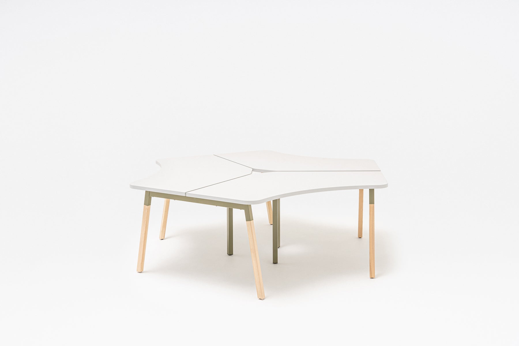 Ogi three-station desk