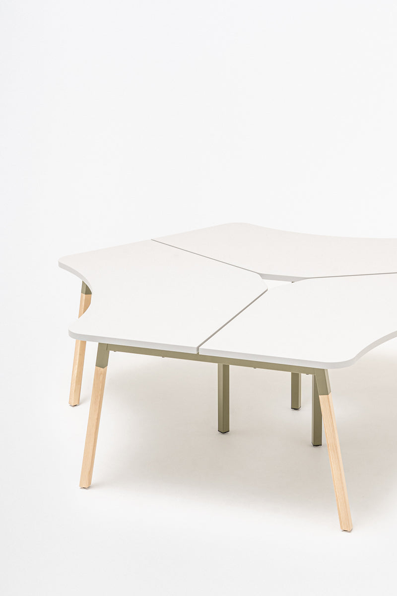 Ogi three-station desk