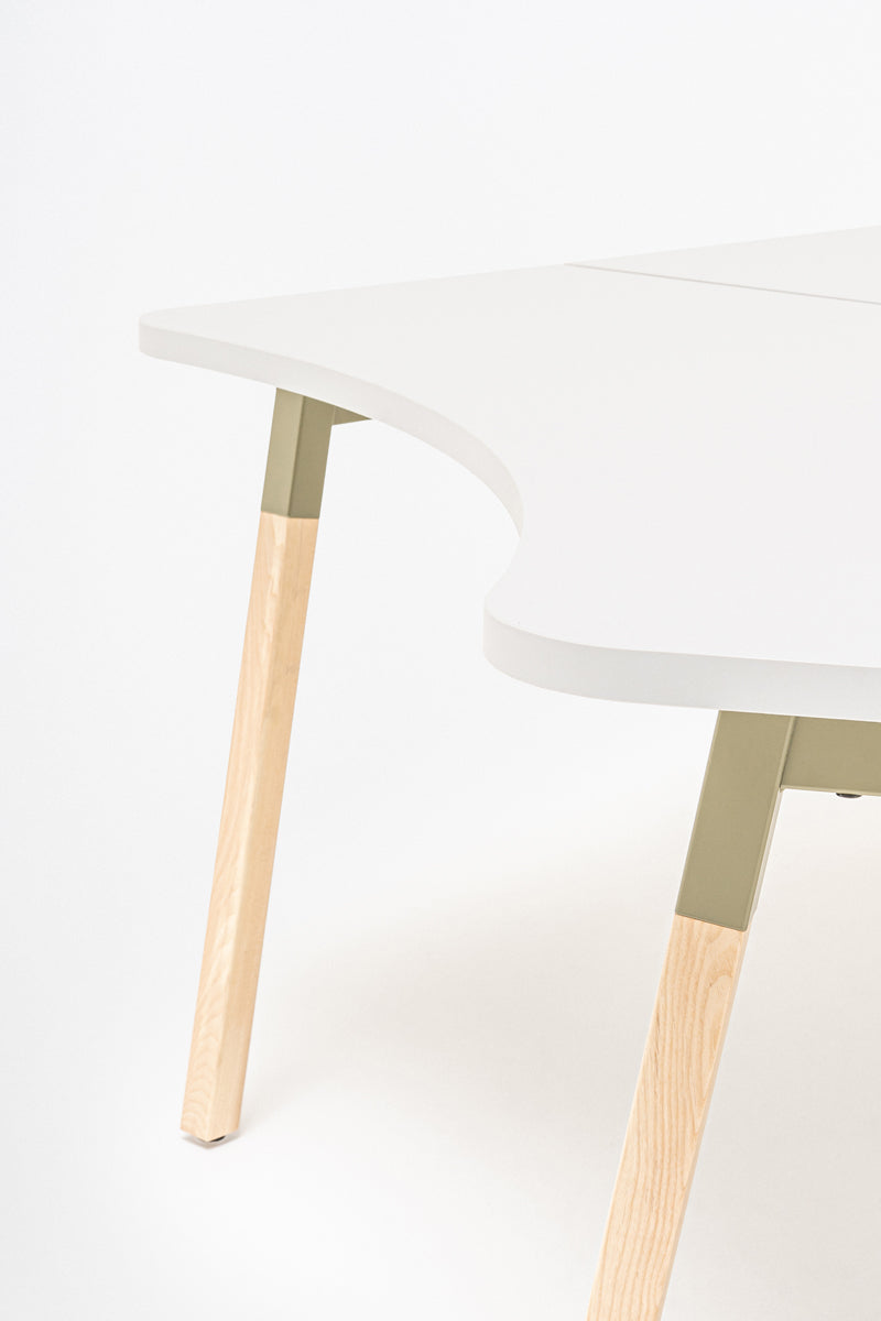 Ogi three-station desk