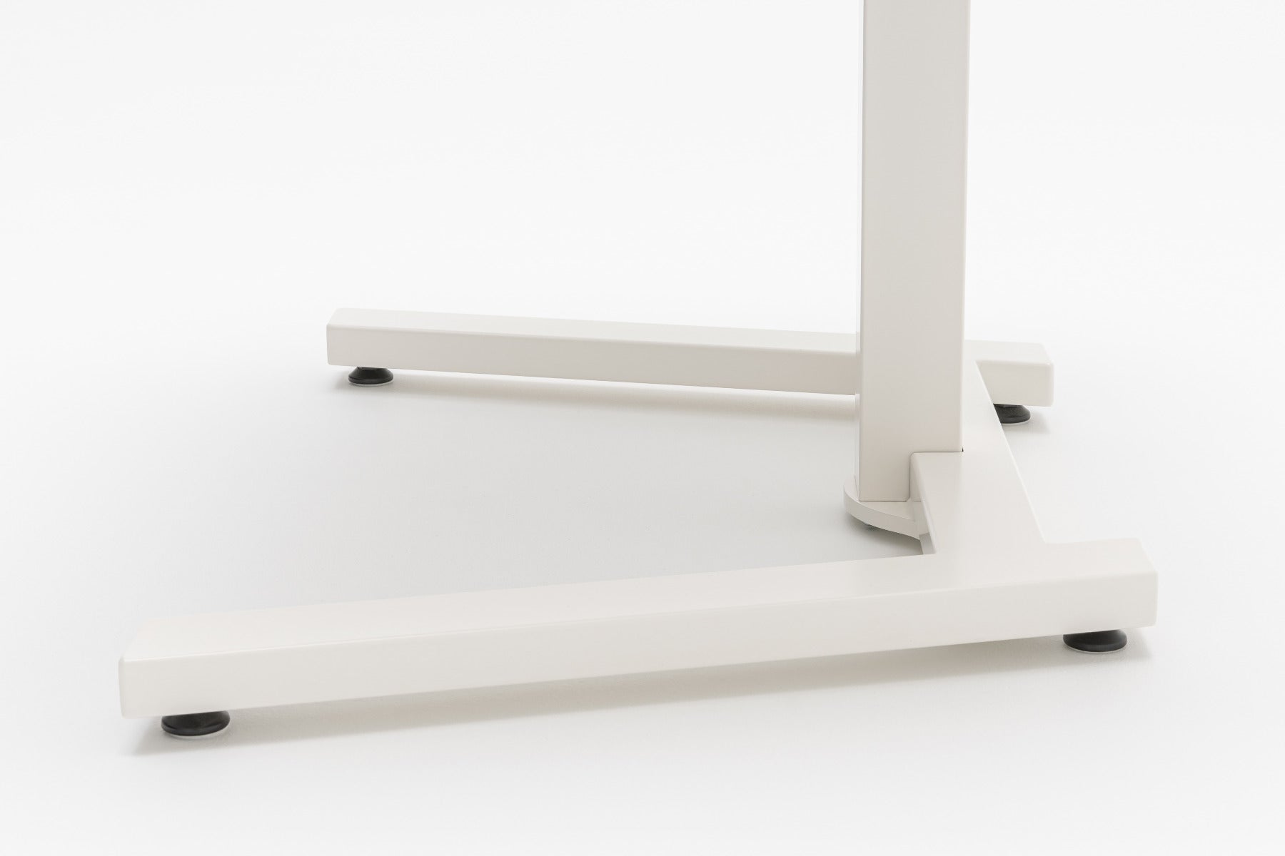 Ogi desk electrical height adjustment