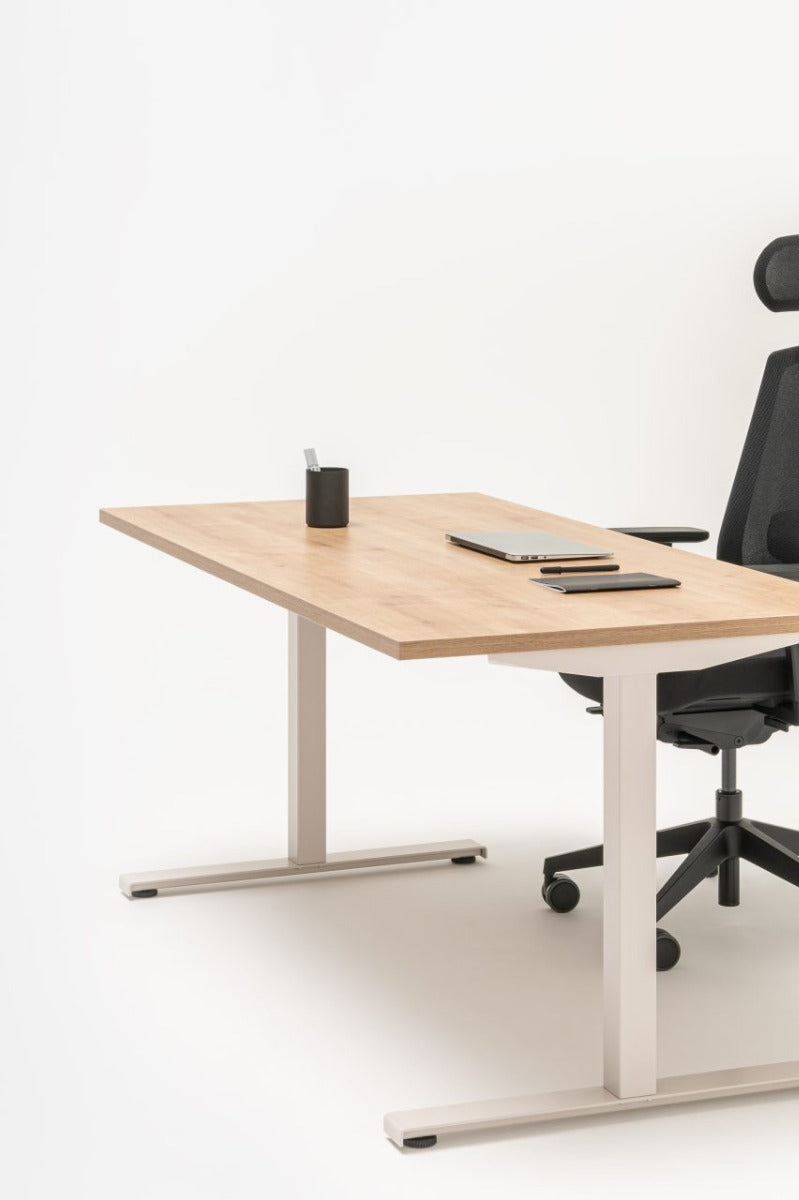 Ogi desk