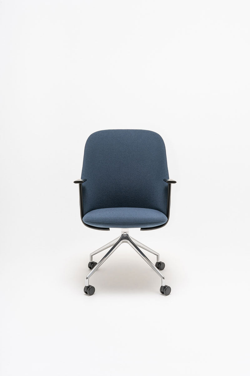 Paralel armchair polished aluminium base