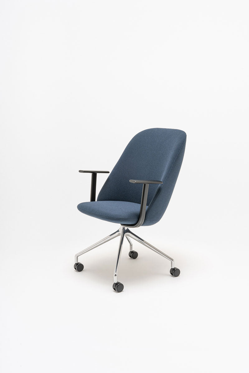 Paralel armchair polished aluminium base