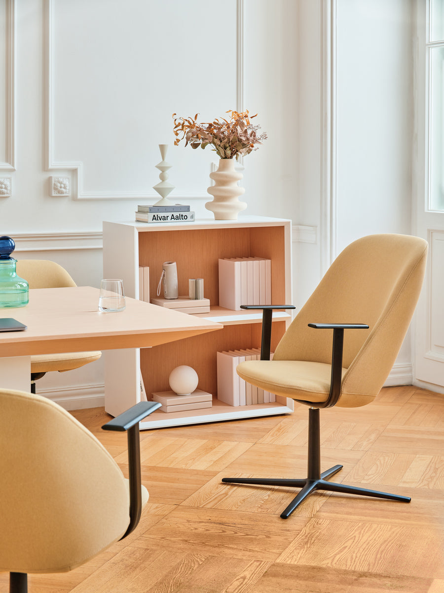 Paralel lounge armchair swivel base