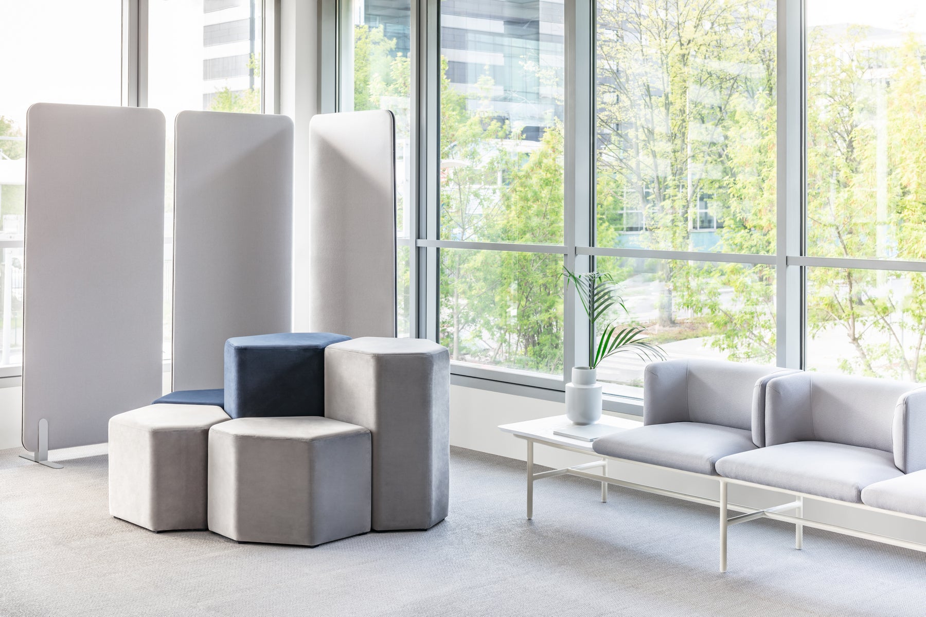 Sonic acoustic standing screens