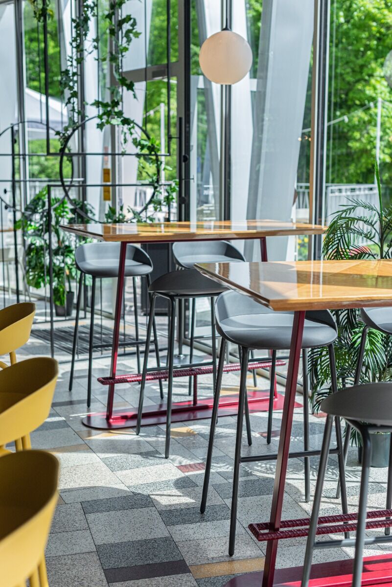 Team high stool plastic