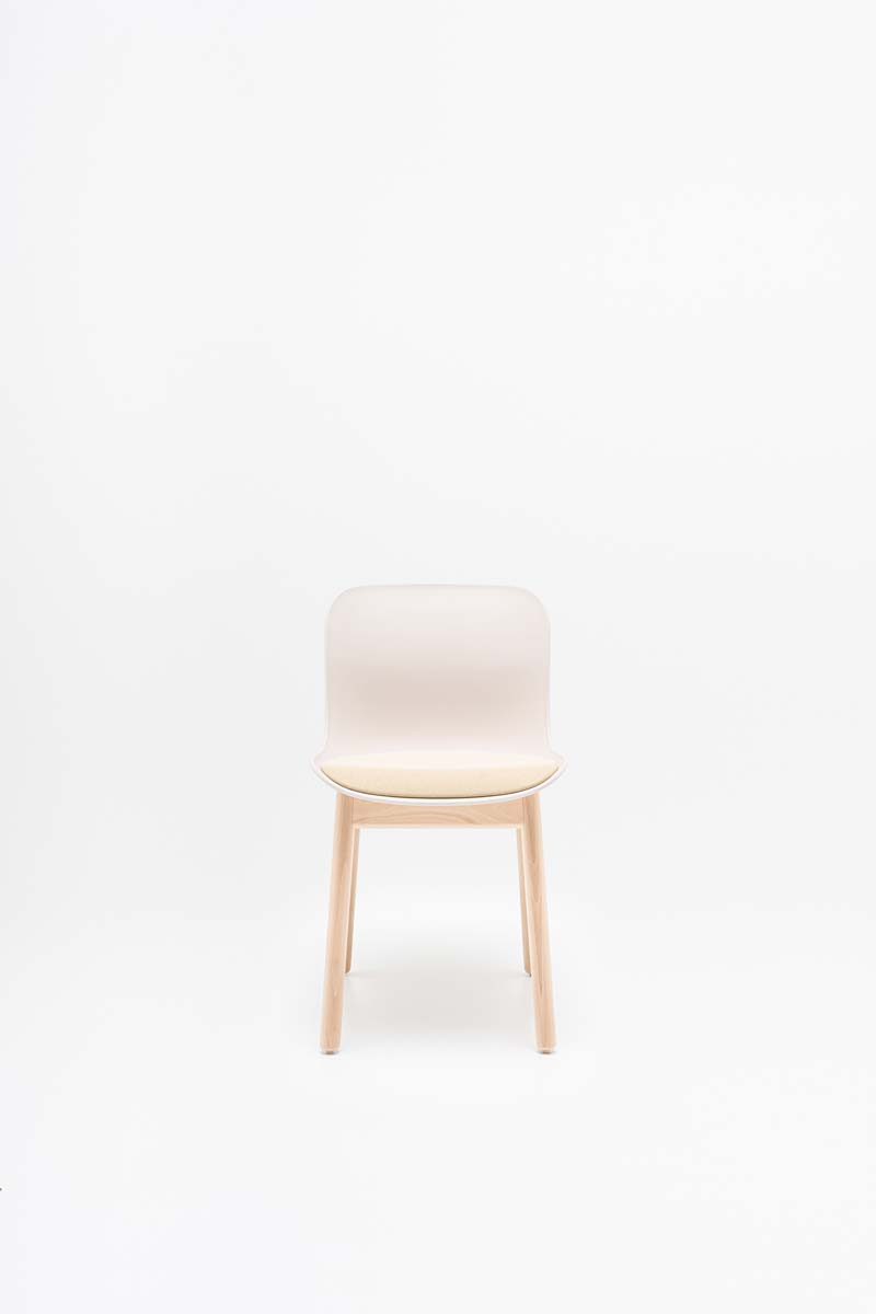 Holzgestell eines baltischen Stuhls