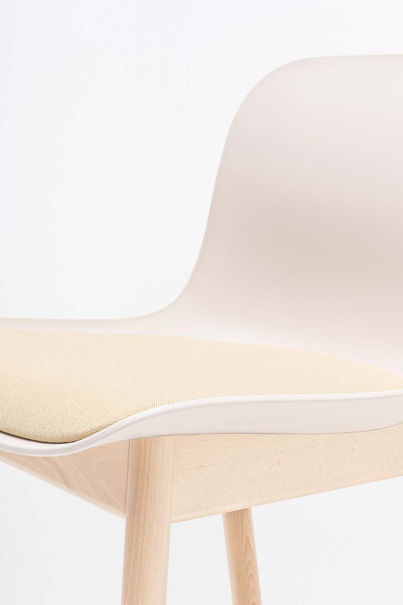 Holzgestell eines baltischen Stuhls