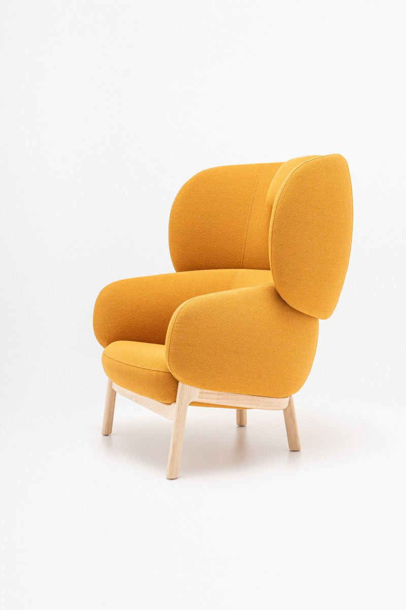 Großer Sessel mit Kopfstütze und Holzgestell