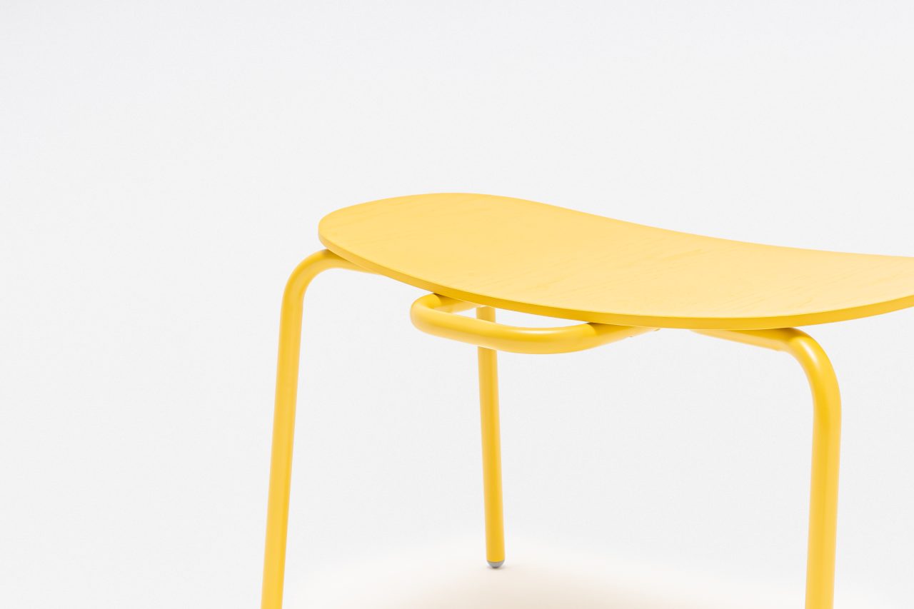 Neue Fußstütze aus Sperrholz