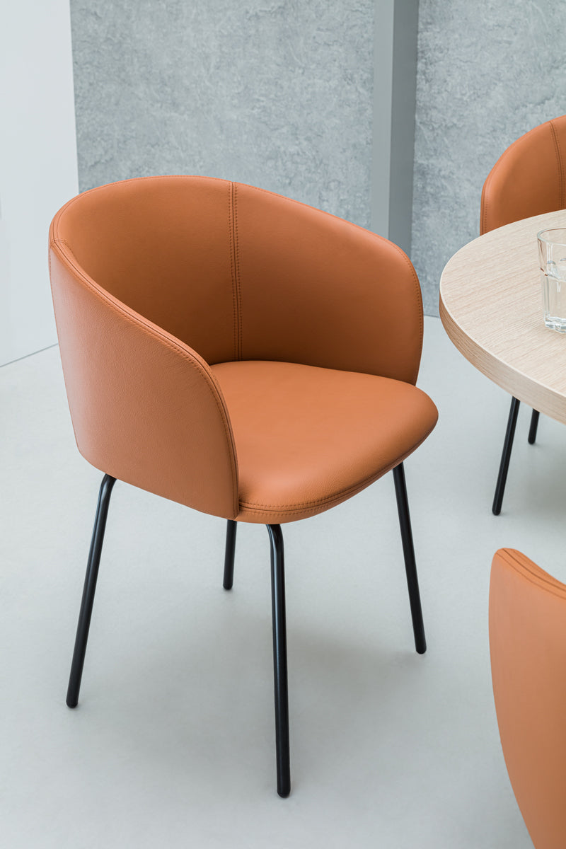 Grace chair 4-legged base