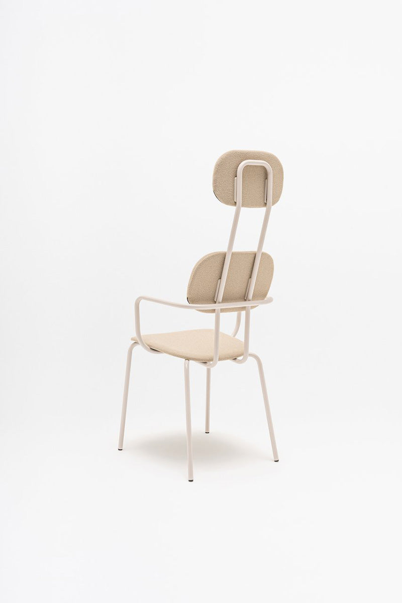 Neuer Polsterstuhl mit Kopfstütze und 4-Bein-Fuß