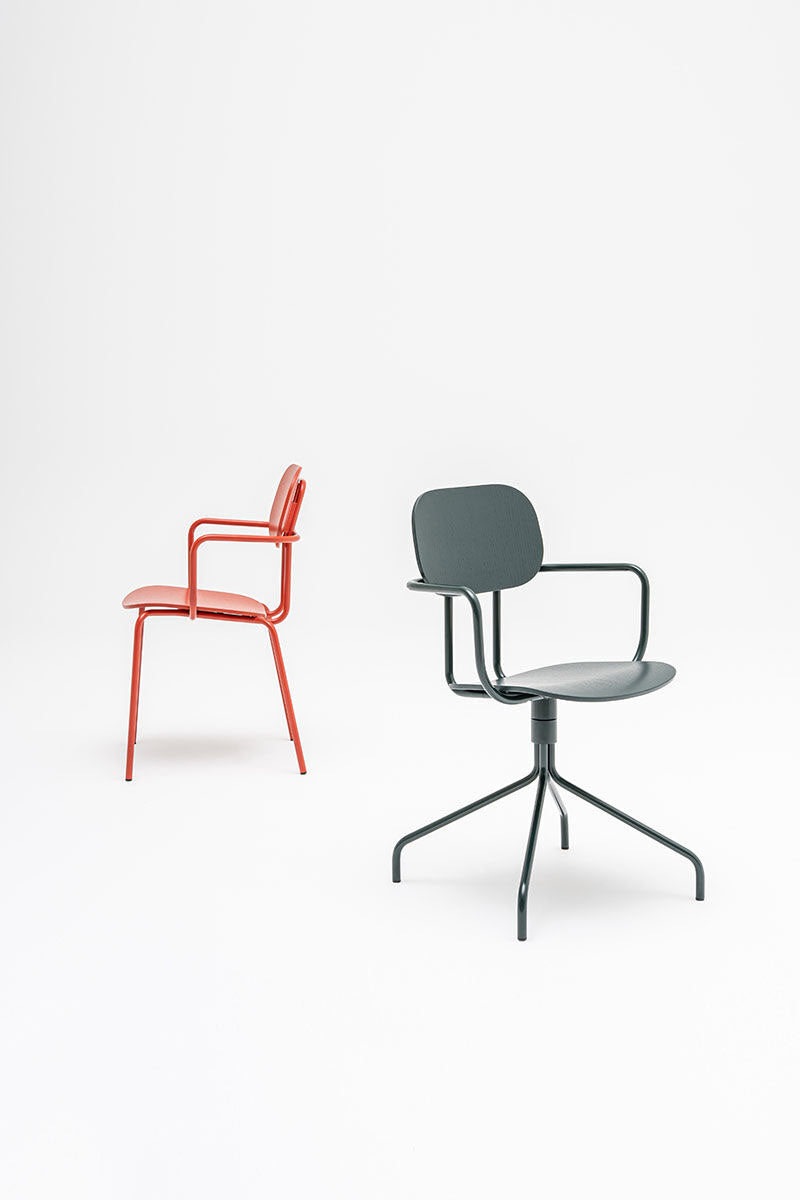 Neuer Drehstuhlfuß aus Sperrholz