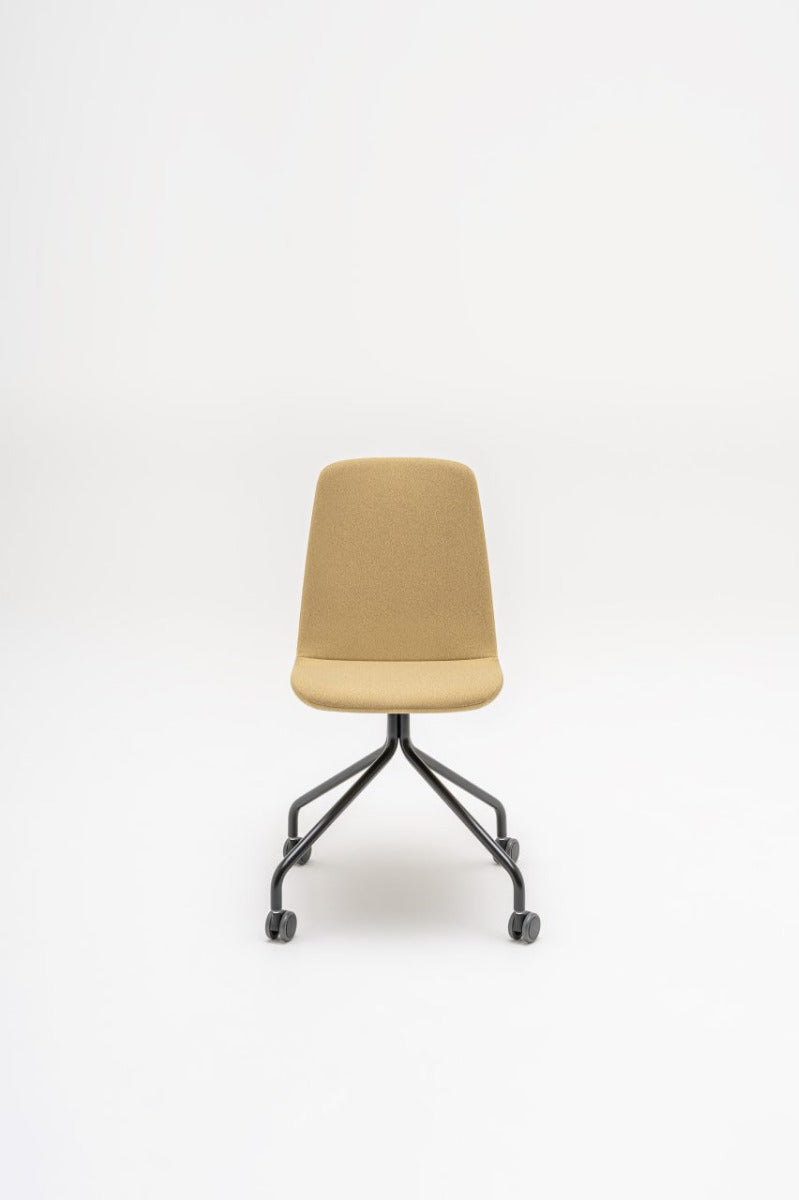 Ulti-Stuhl mit 4-Stern-Fußkreuz und Rollen