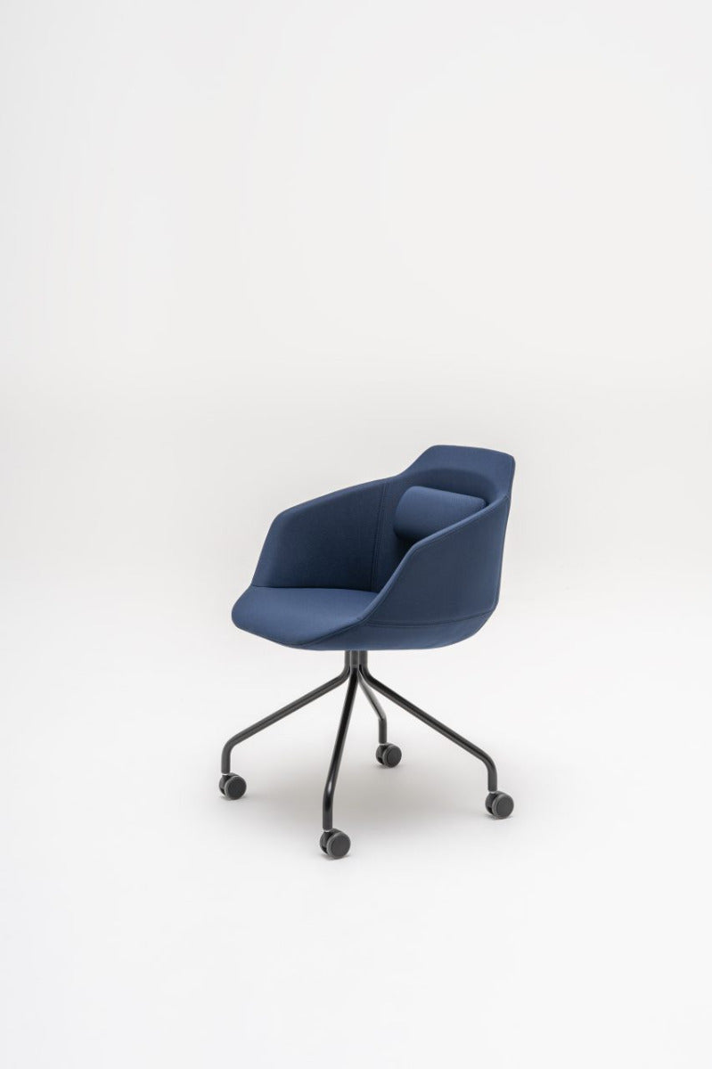 Ultra chair 4-star base with castors