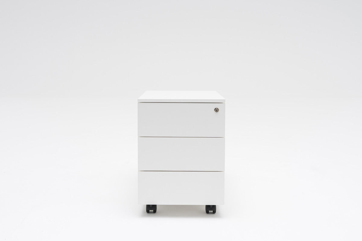 Standard mobile pedestal