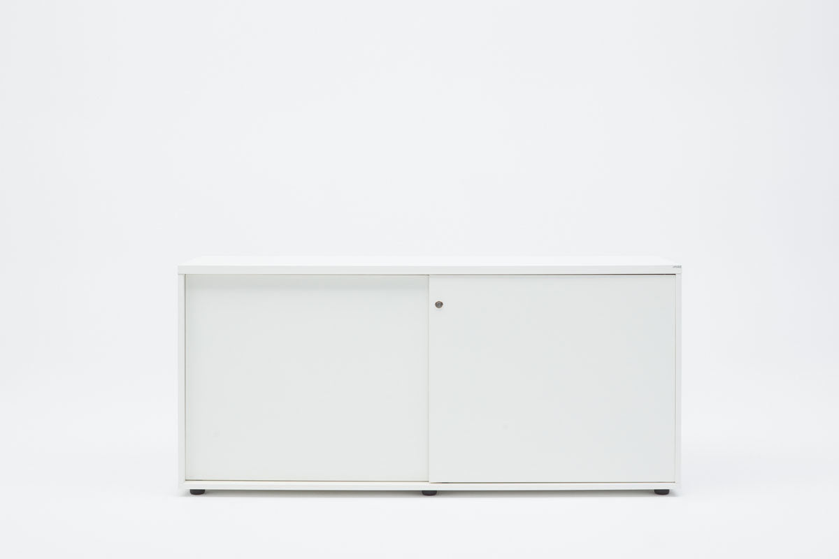 Standard-Schiebetürschrank