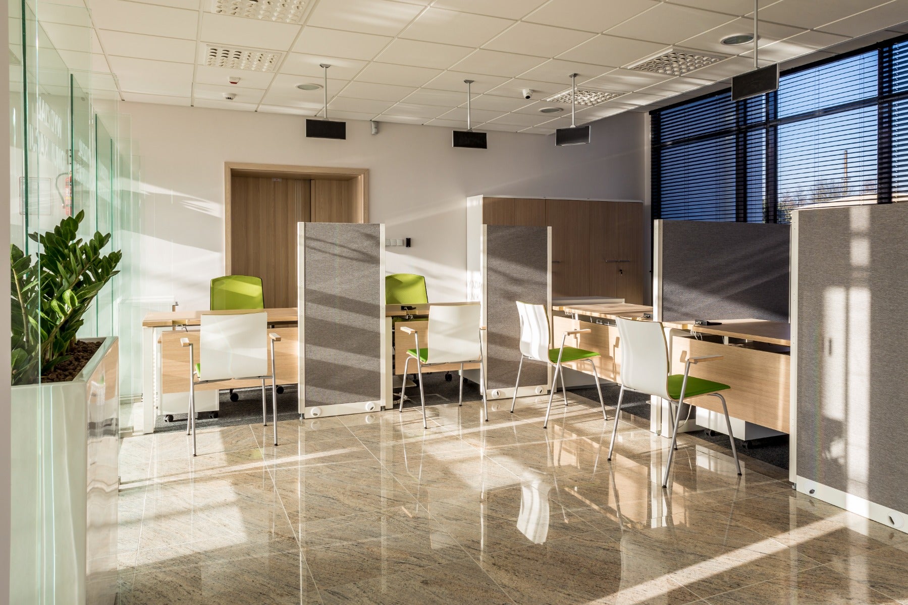 Shila-Stuhl, 4-beiniges Gestell