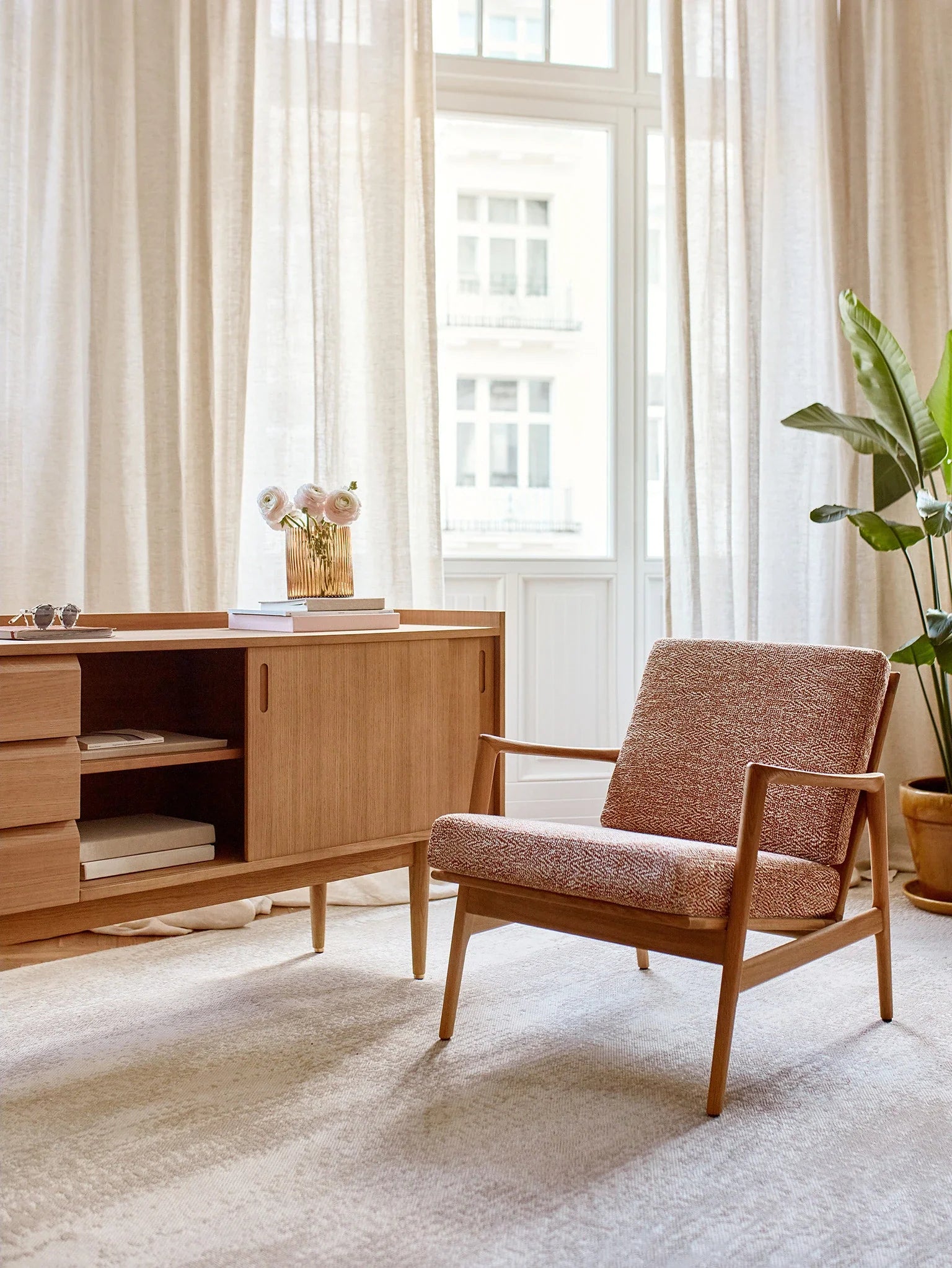 Stefan Lounge Chair in Braid Sierra