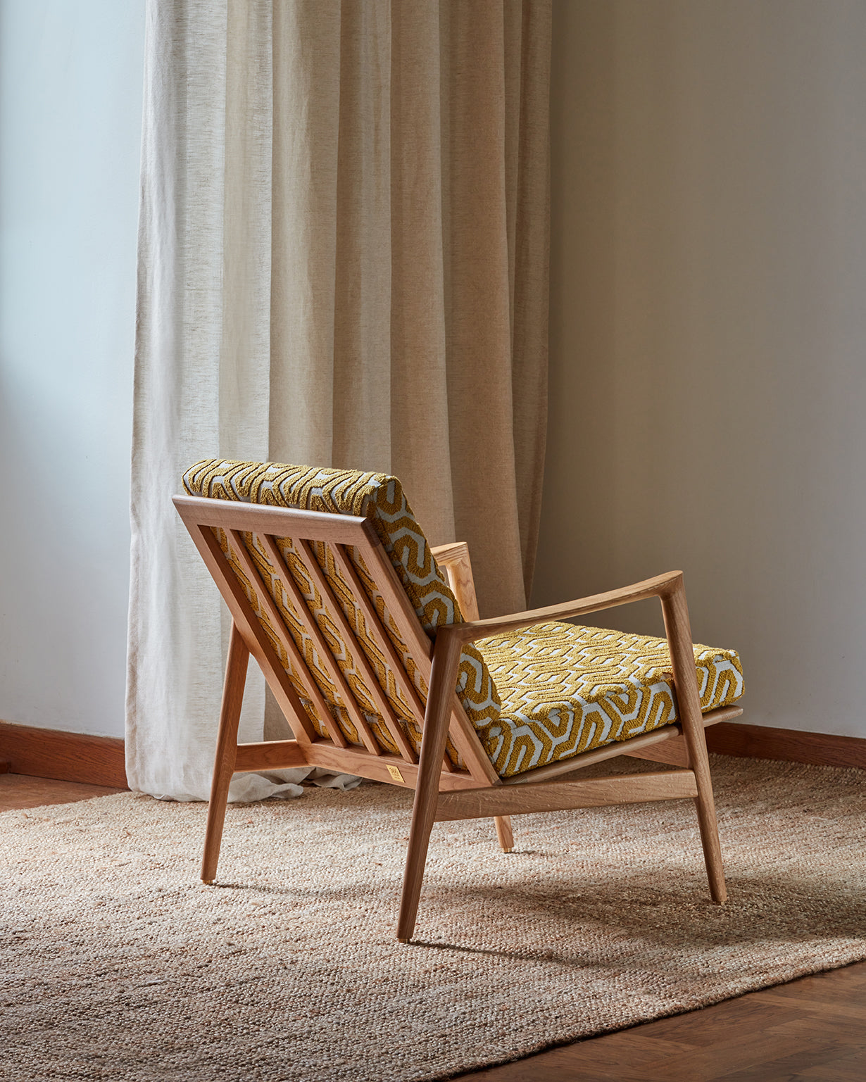 Stefan Lounge-Sessel in Kaffee-Senf