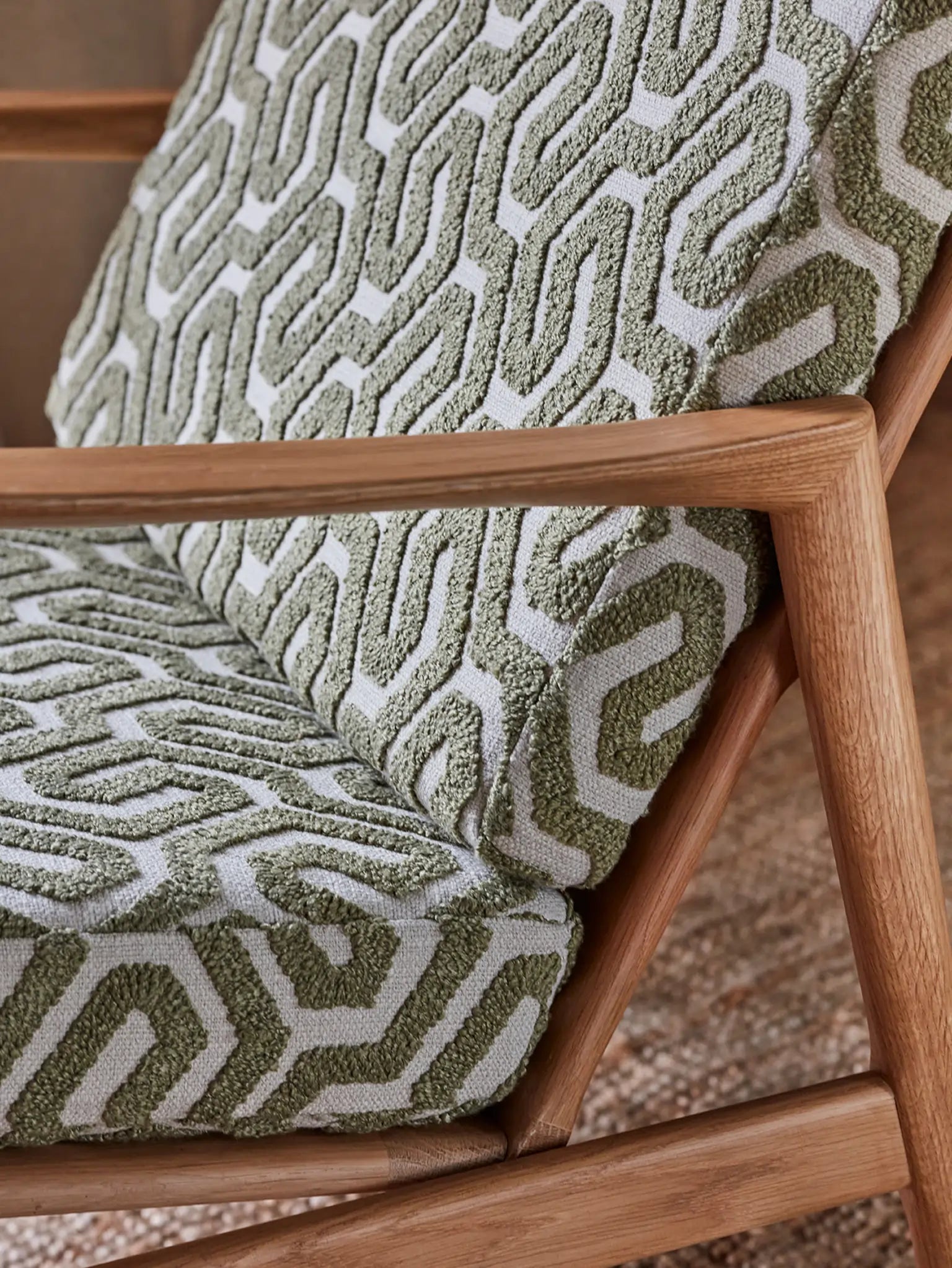 Stefan Lounge Chair in Coffee Olive