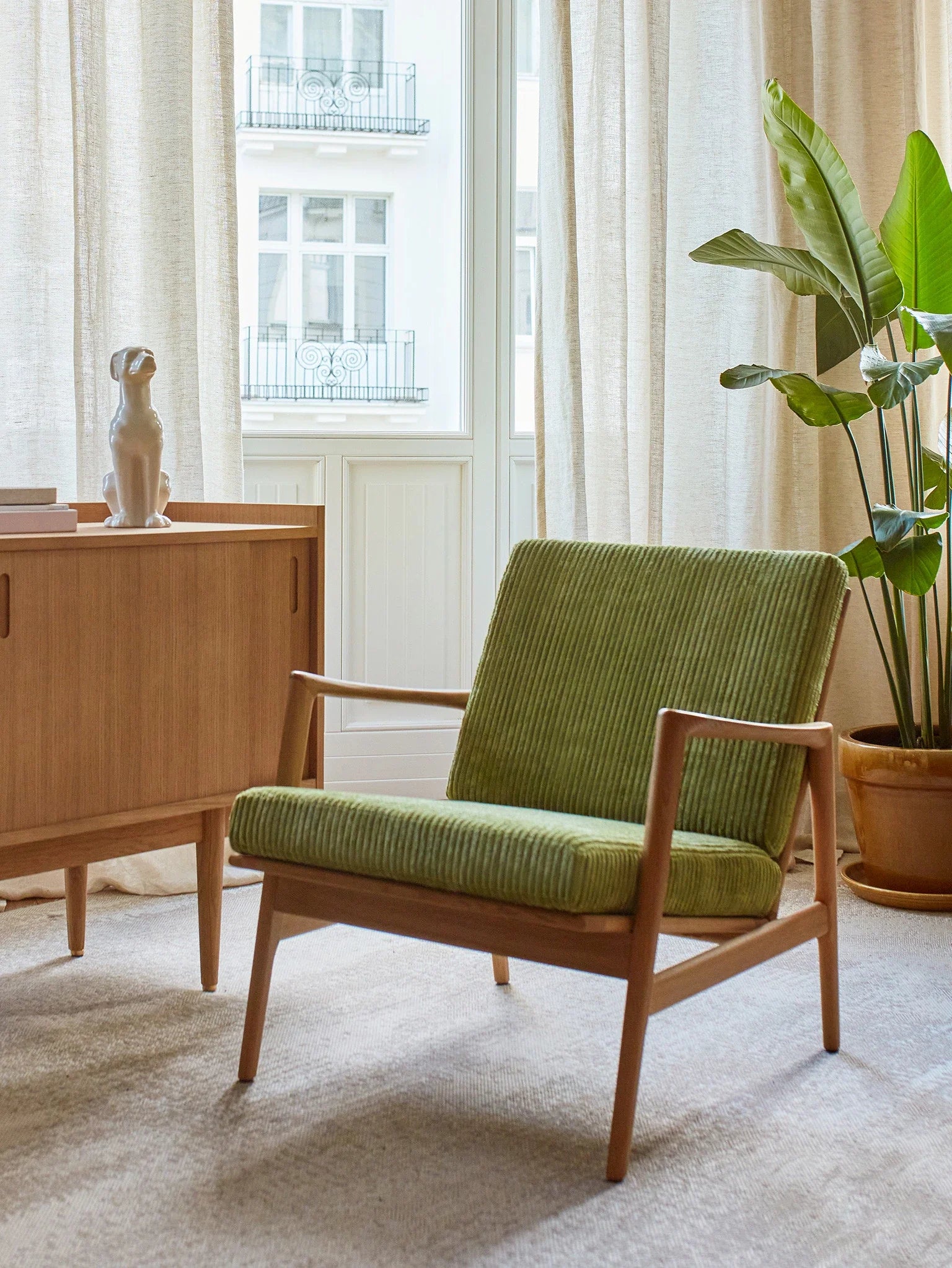 Stefan Lounge-Sessel in Cord Creme