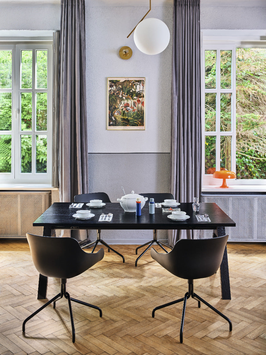 Drehfuß für baltischen Stuhl