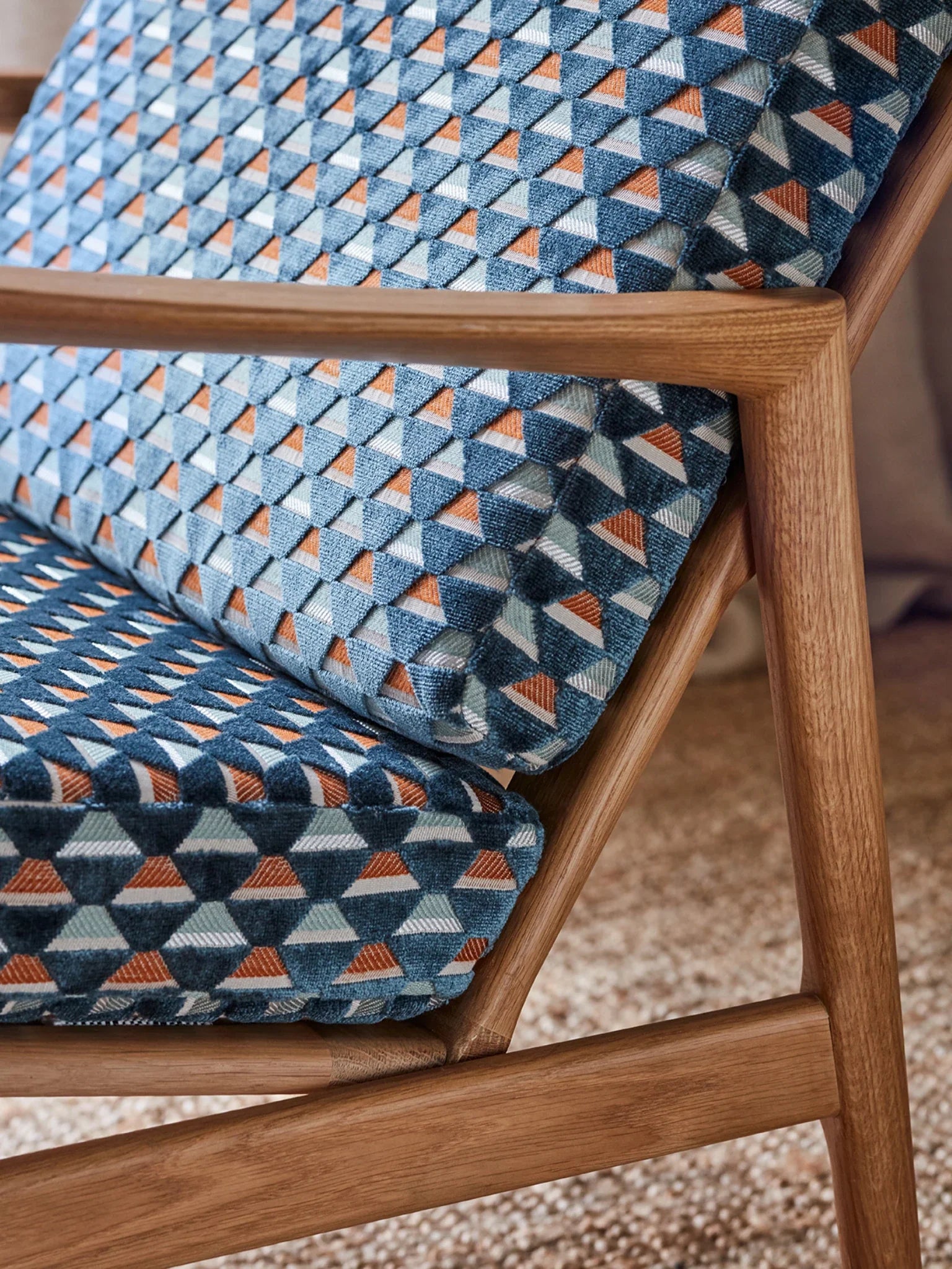 Stefan Lounge Chair in Uroko Topaze Casamance