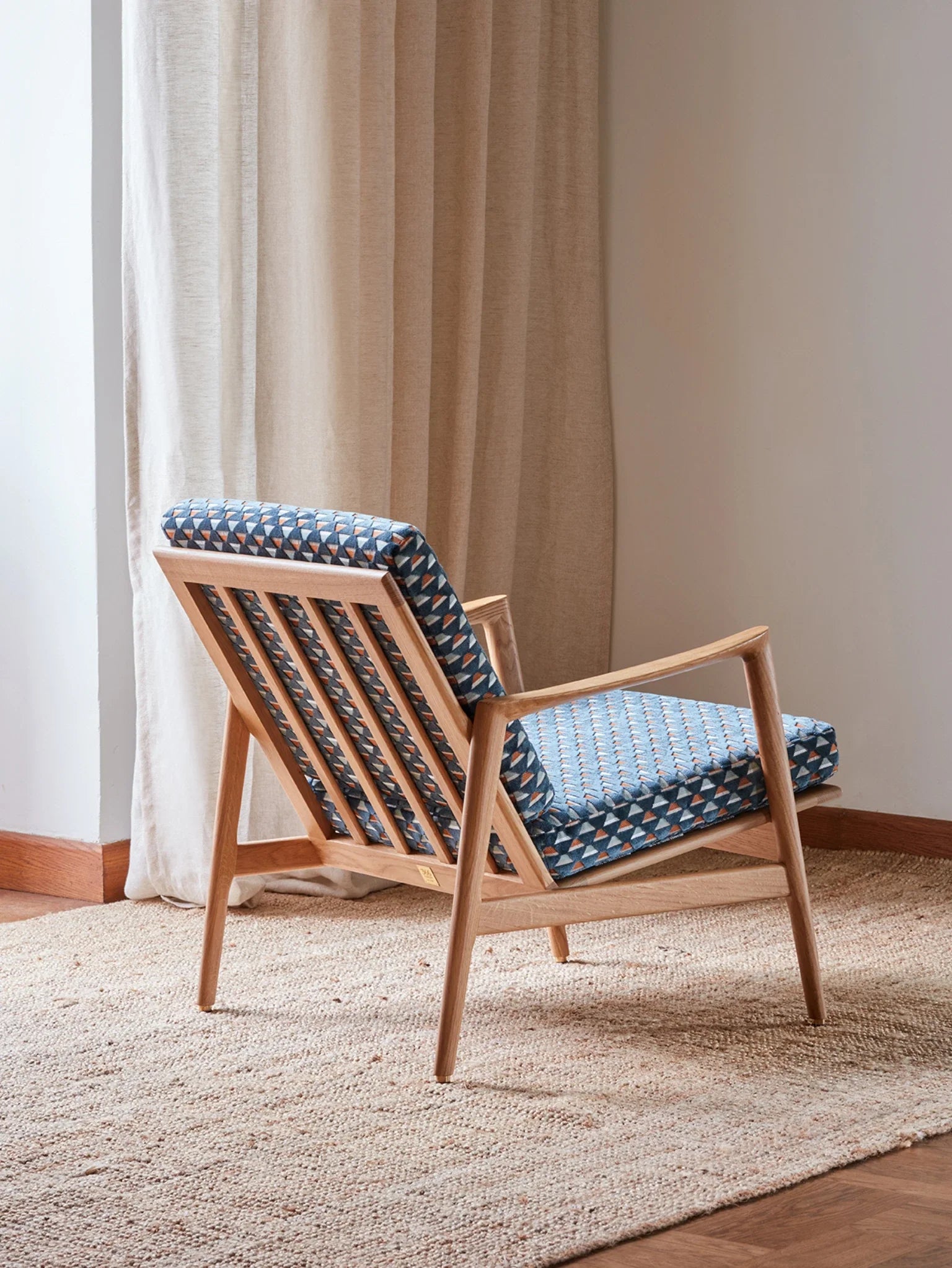 Stefan Lounge Chair in Uroko Topaze Casamance