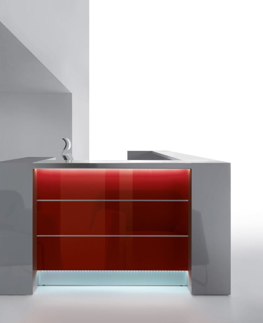 Valde modular reception desk