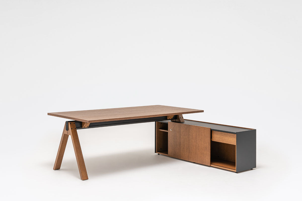 Viga executive desk